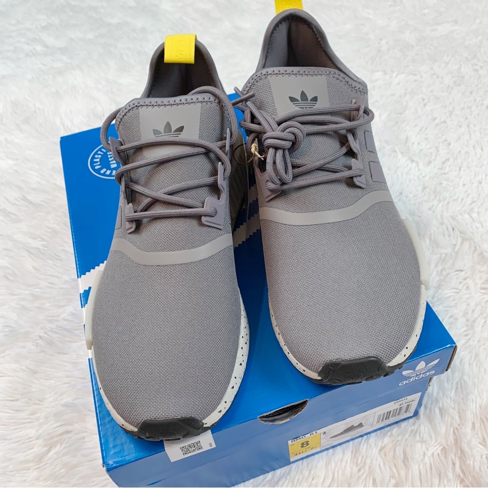Adidas original NMD R1 Shoes athletic sneakersTrace Grey/Cloud White/Core‎ Black - Picture 4 of 13